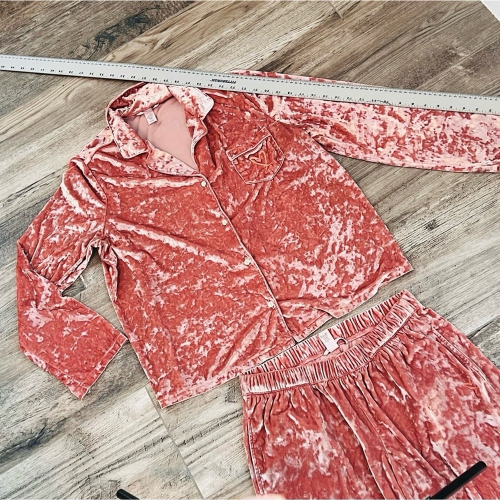 Victoria's Secret Crushed Velvet Pajama Set Size LARGE TOP / PANTS HEART LOGO #3 - Picture 7 of 14